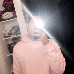 Meet your Posher, Elias